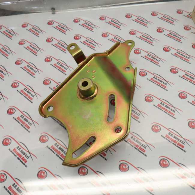 Supporto pompa servosterzo Ford Fiesta Puma 1004470