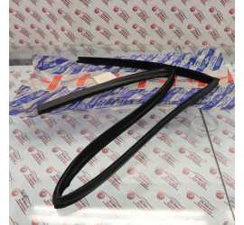 GUARNIZIONE VETRO POST. DX...