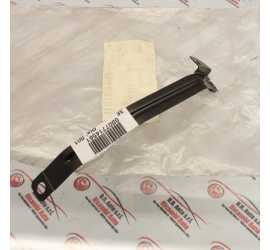 STAFFA DX PARAURTI ANT....