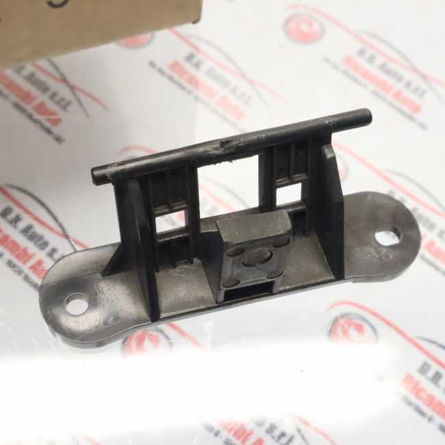 Motoforti Alloggiamento tasca sportello di riempimento carburante, per Ford Transit, in plastica, nero Motoforti Alloggiamento tasca sportello di riempimento carburante, per Ford Transit, in plastica, nero