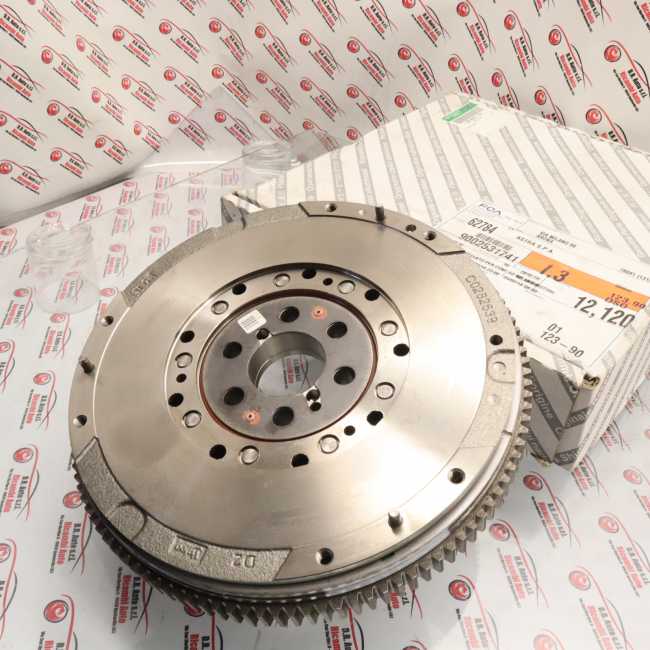 VOLANO MOTORE FIAT DOBLO CAMBIO SELESPEED COD 71795615 RICONDIZIONATO VOLANO MOTORE FIAT DOBLO CAMBIO SELESPEED COD 71795615 RICONDIZIONATO