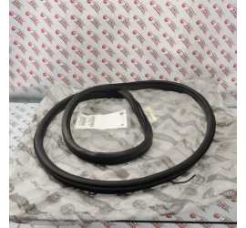 GUARNIZIONE SU SCOCCA PORTA...