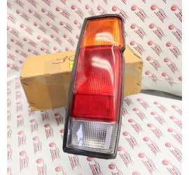 FANALE POSTERIORE DESTRO...