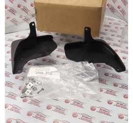 COPPIA PARASPRUZZI...