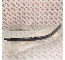 MODANATURA DESTRA PARAURTI...