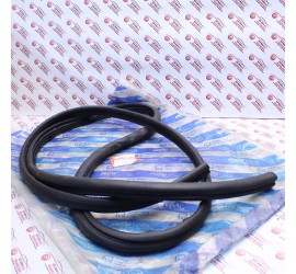 GUARNIZIONE PORTA ANT DX...