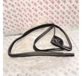 GUARNIZIONE VETRO ANTERIORE...