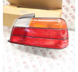 FANALE POSTERIORE DESTRO...