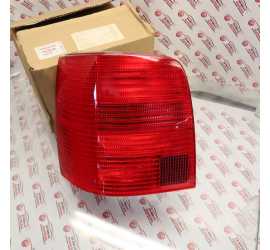 FANALE POSTERIORE SINISTRO...