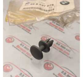 RIVETTO A ESPANSIONE BMW...