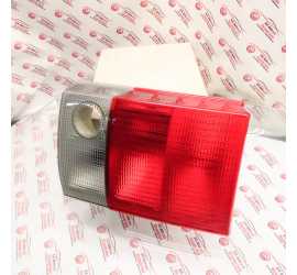 FANALE POSTERIORE DESTRO...