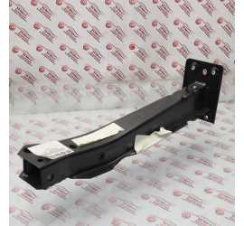 PUNTONE DESTRO PARAURTI...