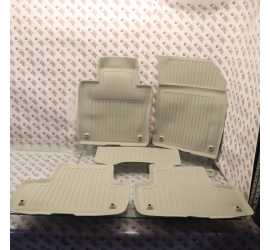 KIT TAPPETI IN GOMMA VOLVO...