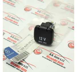 PRESA 12V MERCEDES ML COD....