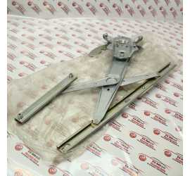 ALZACRISTALLO ANT. DX...