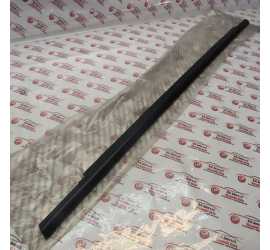 RASCHIAVETRO EST. DX PORTA...