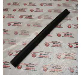 GUARNIZIONE LATERALE COFANO...