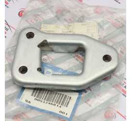 PIASTRA PUNTONE ANT. DX...