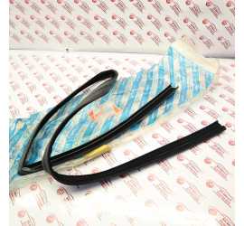 GUARNIZIONE VETRO POST. DX...