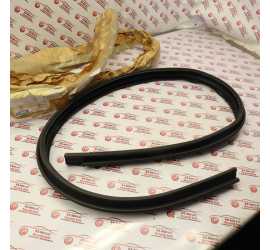 GUARNIZIONE SUPERIORE PORTE...