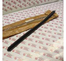 GUARNIZIONE RASCHIAVETRO...